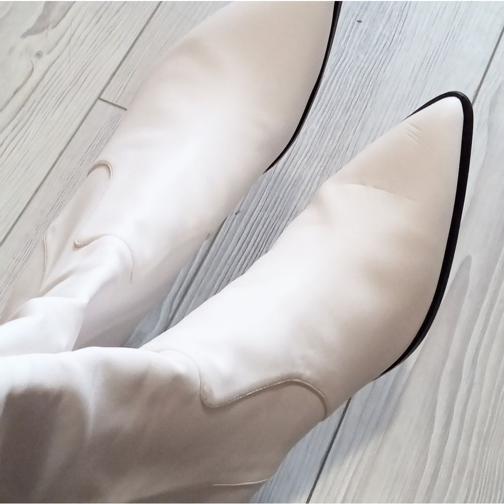 (74-4292) Women's White Boot Sz 10 - Picture 13 of 14